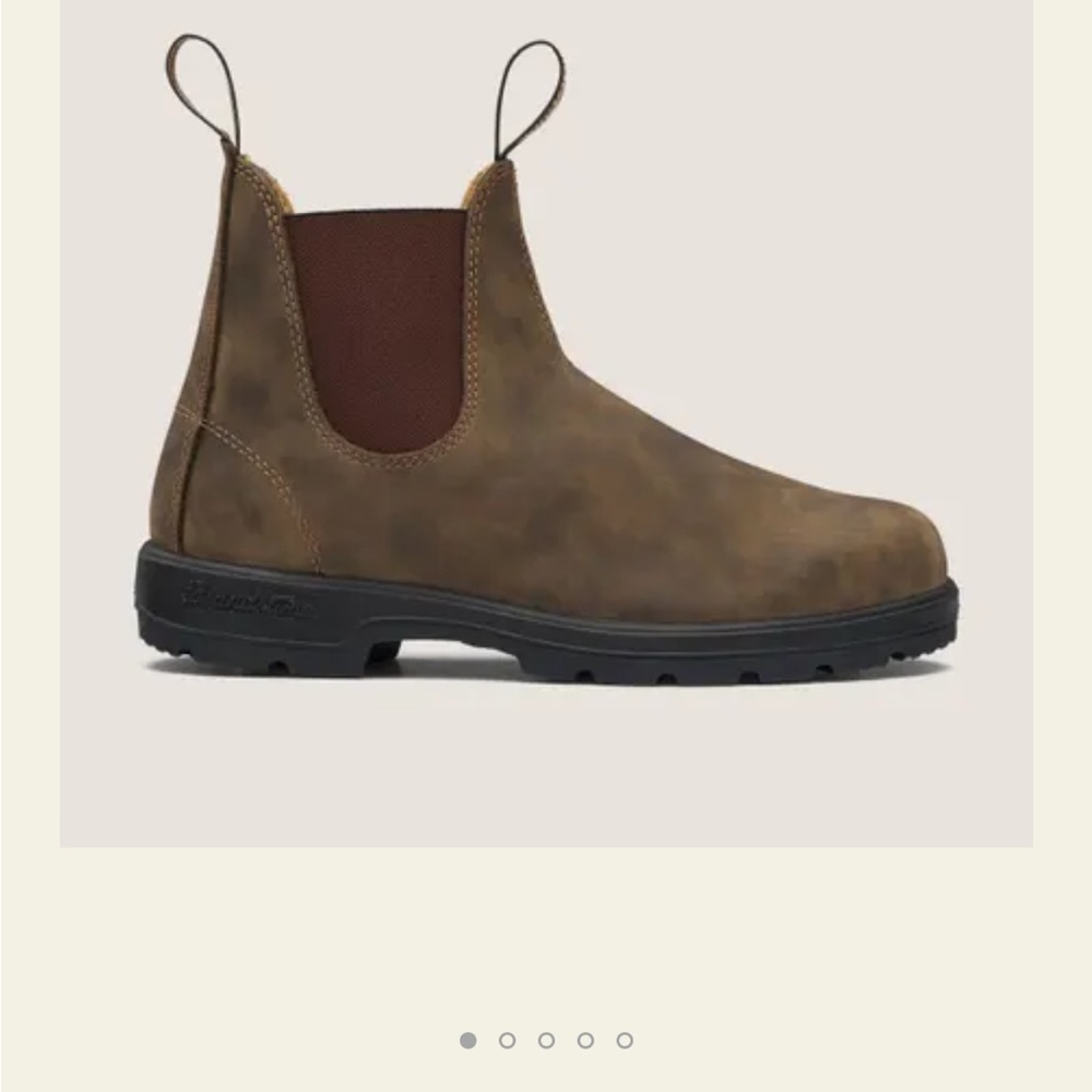 WOMEN'S CLASSICS
CHELSEA BOOTS - RUSTIC BROWN